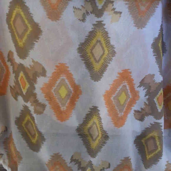 Kirra Sheer Pattern Tank Top - Picture 3 of 3